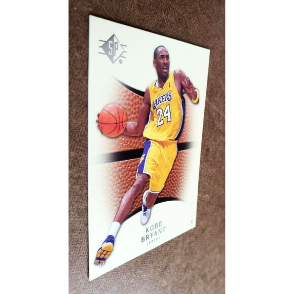 2007-2008 UD SP Authentic KOBE BRYANT NBA Basketball Card #61 Los Angeles Lakers - Picture 2 of 13